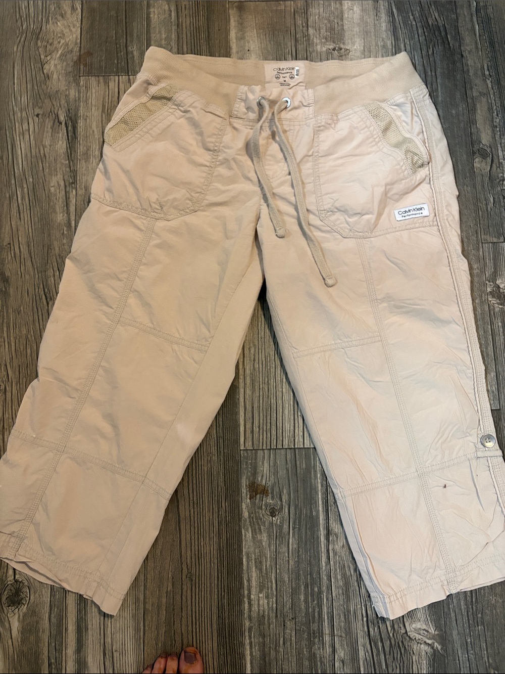 Calvin Klein Men's Beige Drawstring Cargo Hybrid Capris